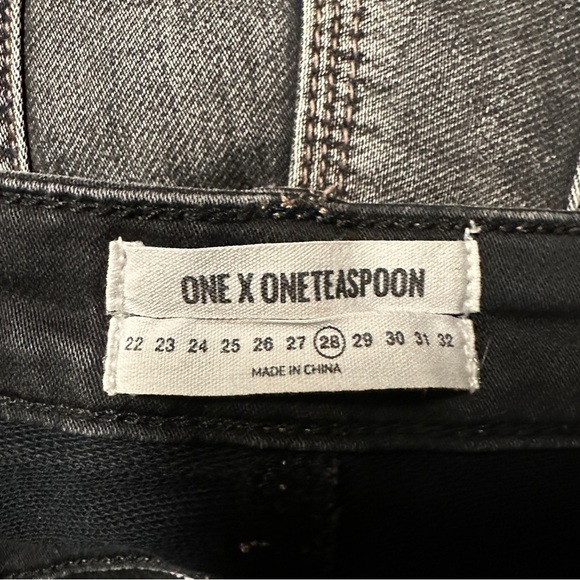 One Teaspoon Super Dupers low waisted slim leg cropped jeans Black Hart Grey 28 - Picture 4 of 13